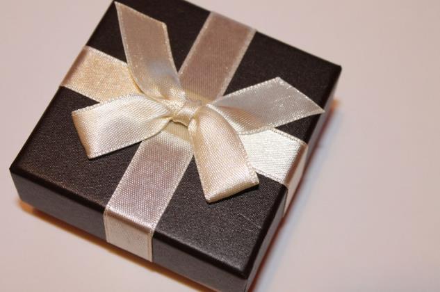 珠寶包裝設計案例.jpg 珠寶包裝設計案例.jpg