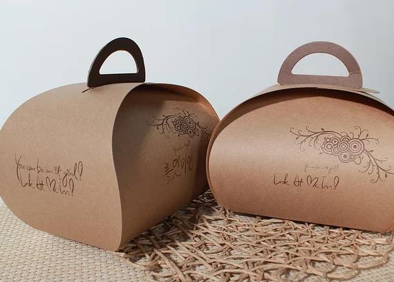 高端包裝盒子設(shè)計.jpg 高端包裝盒子設(shè)計.jpg